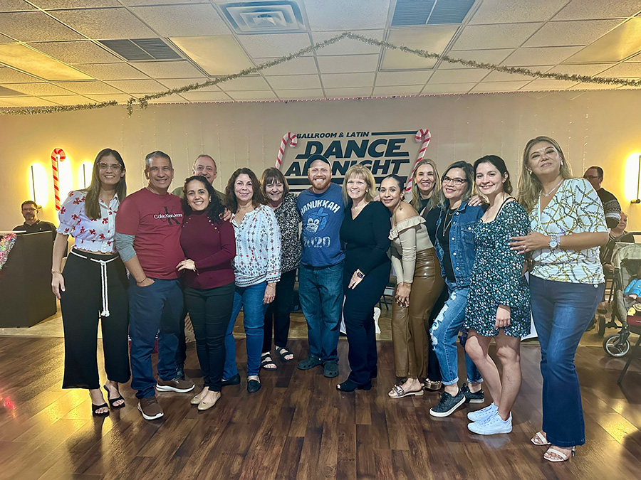 Florida Gardens Dental Center | Emergency Treatment, Preventative Program and Veneers